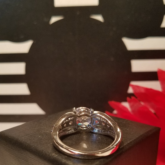 💎Beautiful Round Cut CZ RING - Picture 5 of 7